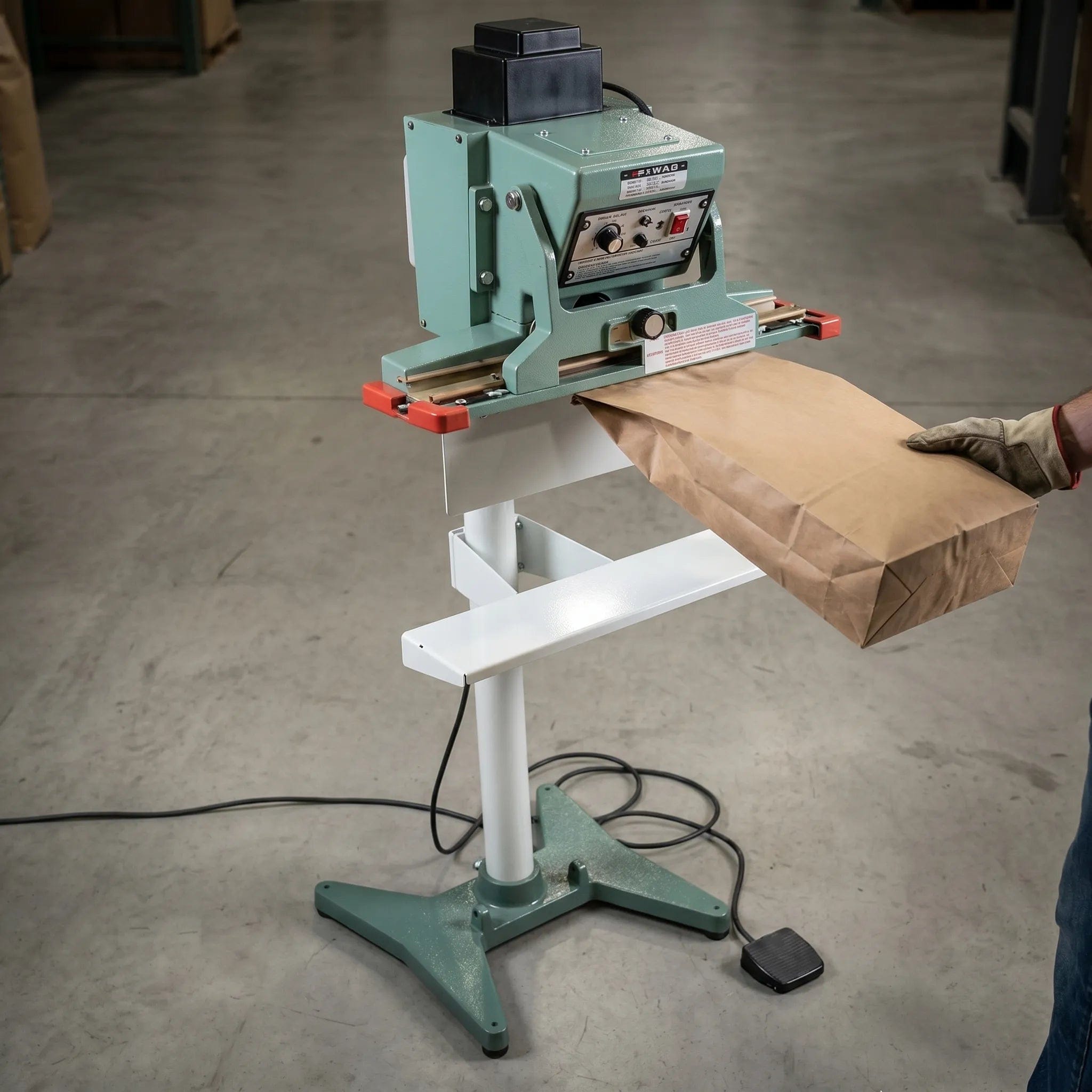 Thermosoudeuse industrielle sur pieds